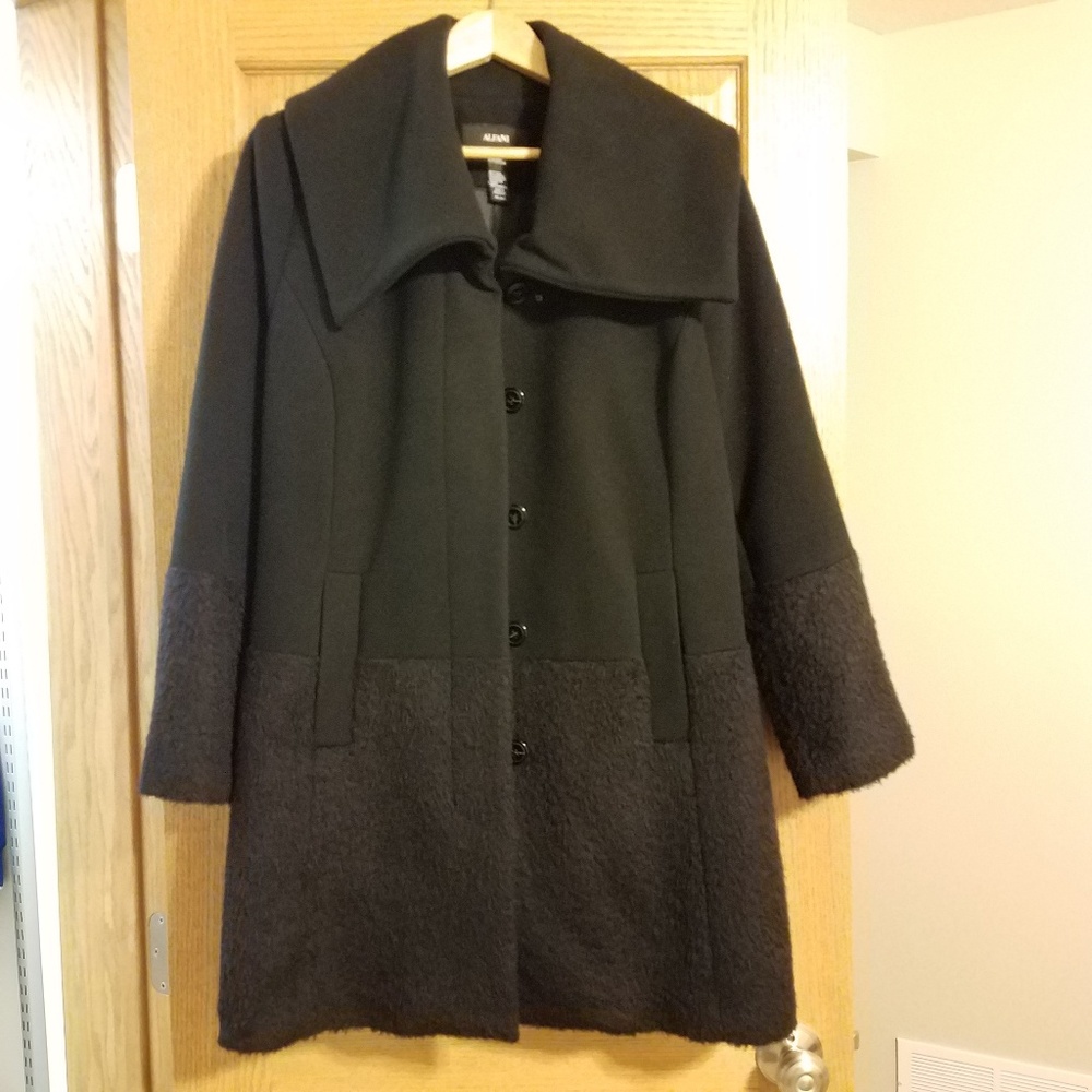Alfani coat - Picture 1 of 3